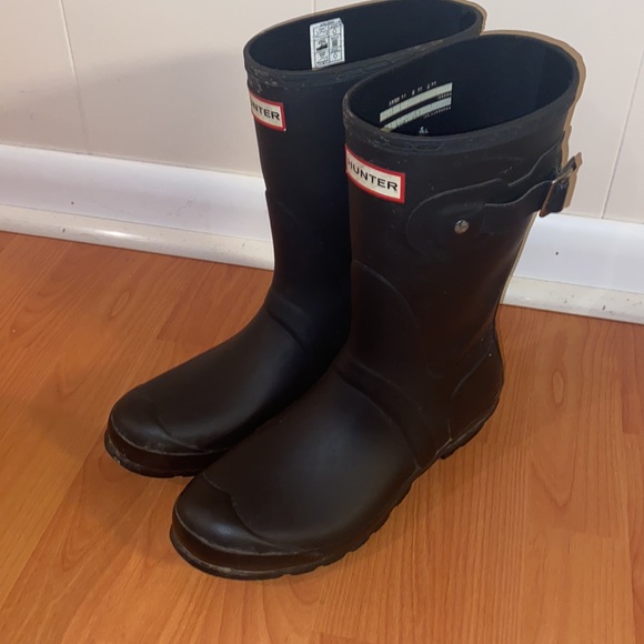 Women’s Original Short Rain Boots by Hunter - Picture 2 of 7